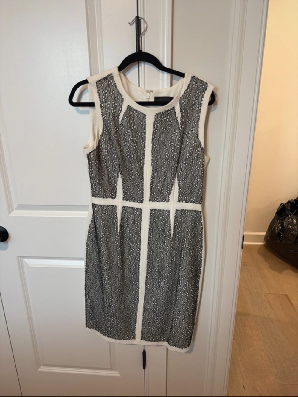 BCBGMaxAzria Cream and Gray Sleeveless Sheath Dress